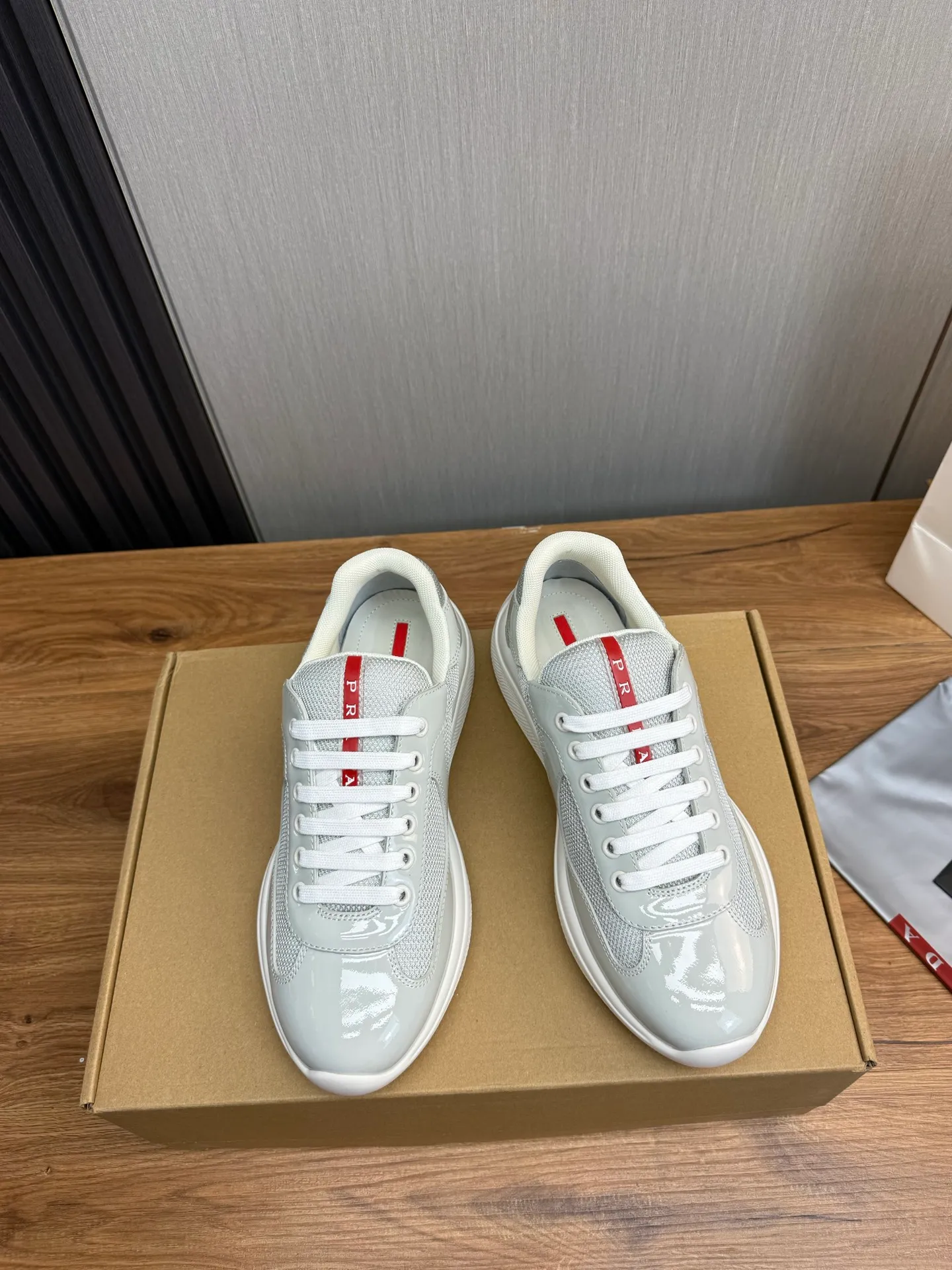 Men's shoes 640💰 [PRADA] Hot selling items🔥Must be recommended every day~~ Official website synchronized, 1:1 high quality shipments✔️ Imported cowhide fabric, rubber material + cowhide lining, original bottom, high-end airplane box packaging🎁 38-45 (38.45 custom-made, non-returnable)